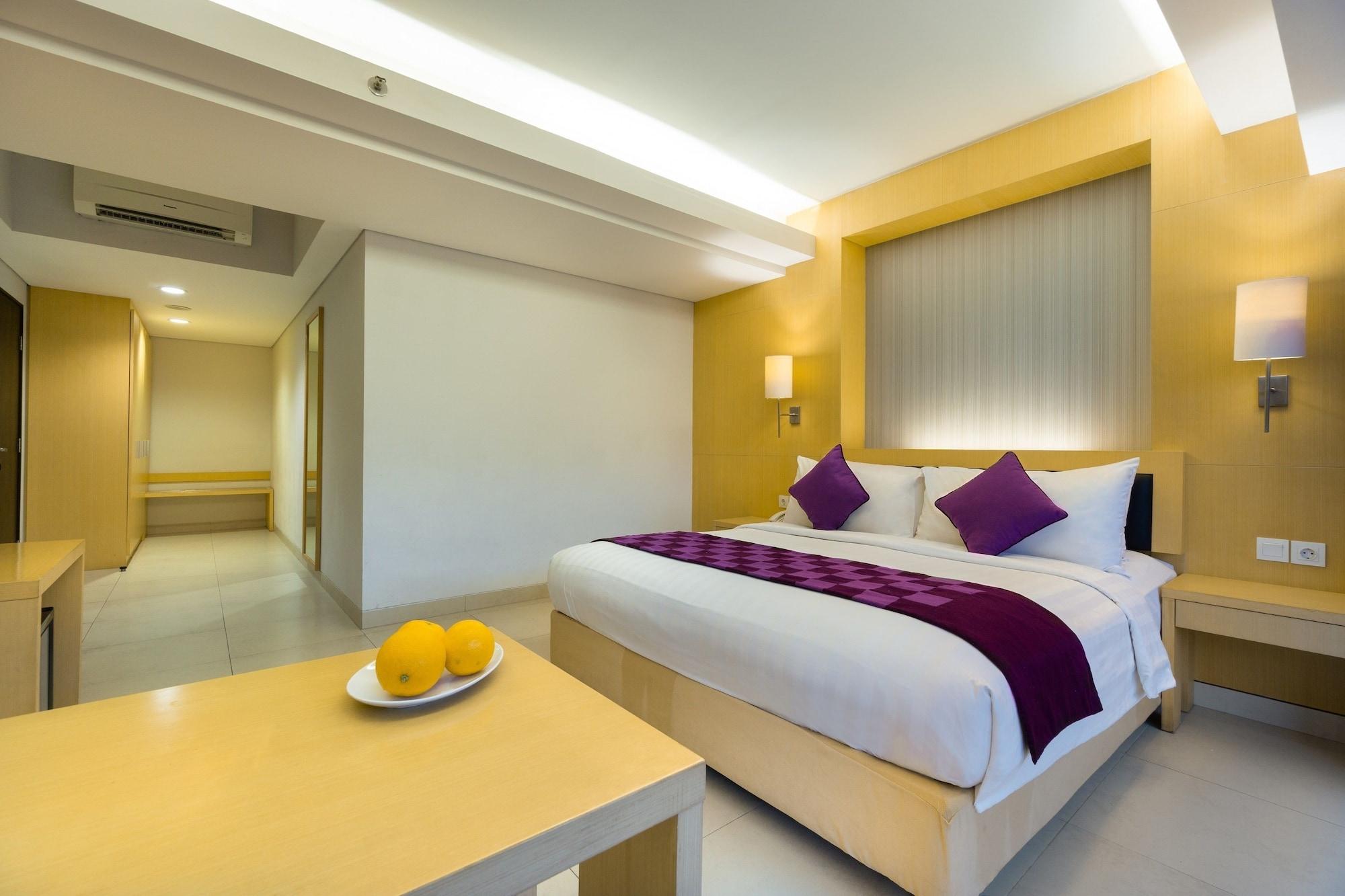 Quest Hotel Kuta By Aston Kültér fotó