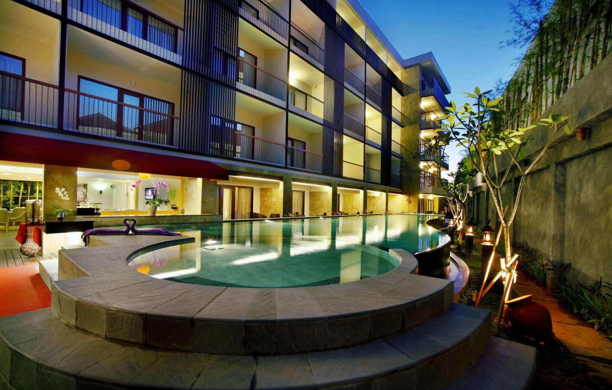 Quest Hotel Kuta By Aston Kültér fotó